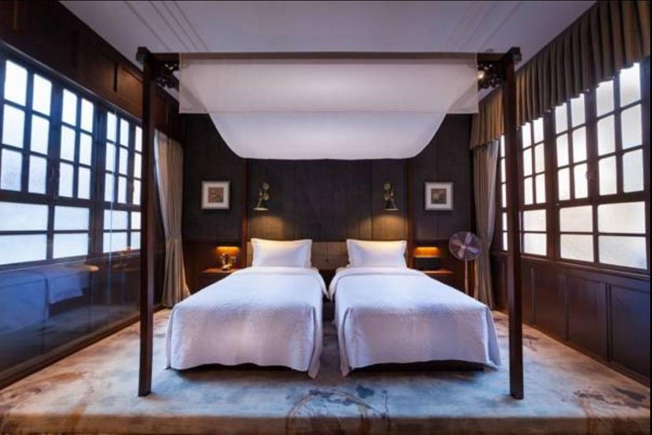 Silver Chest Boutique Hotel Kunming Exterior photo