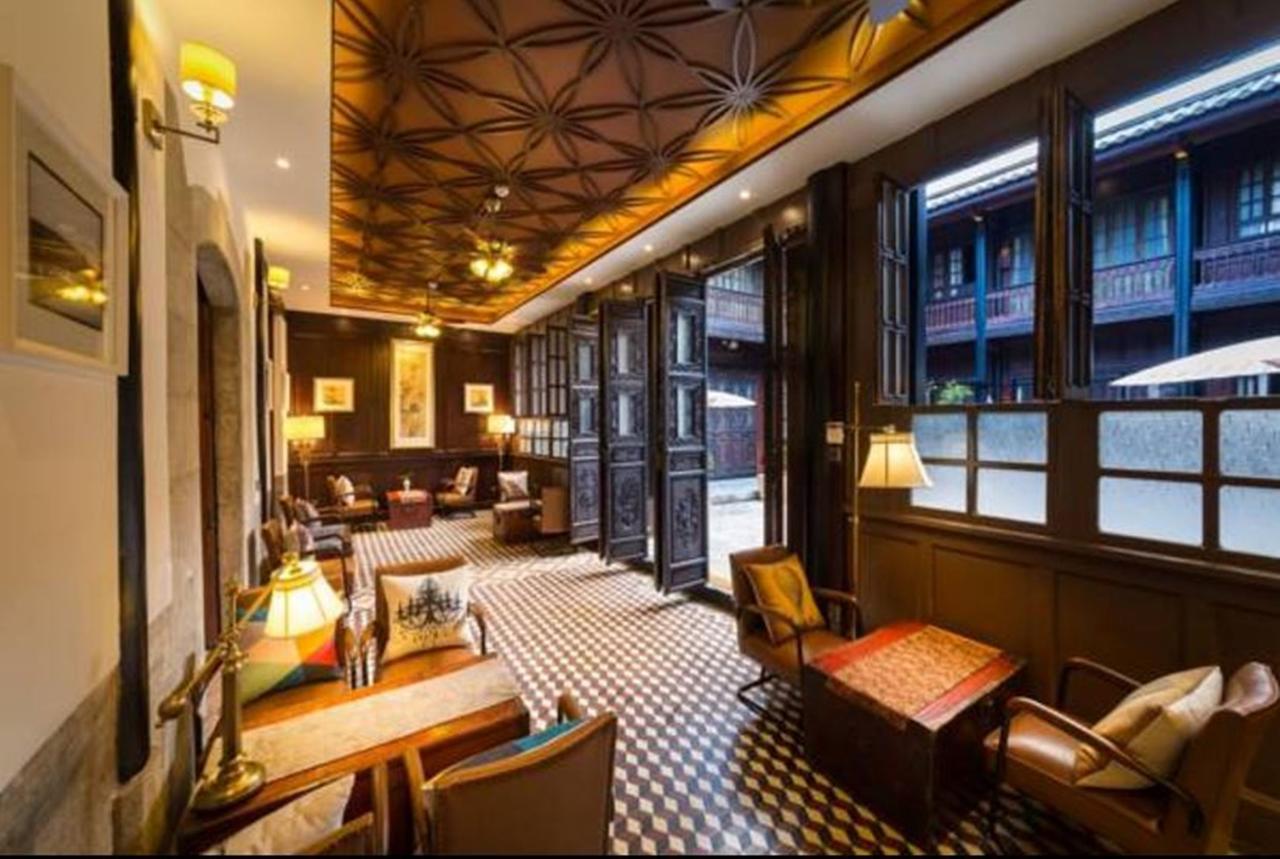 Silver Chest Boutique Hotel Kunming Exterior photo