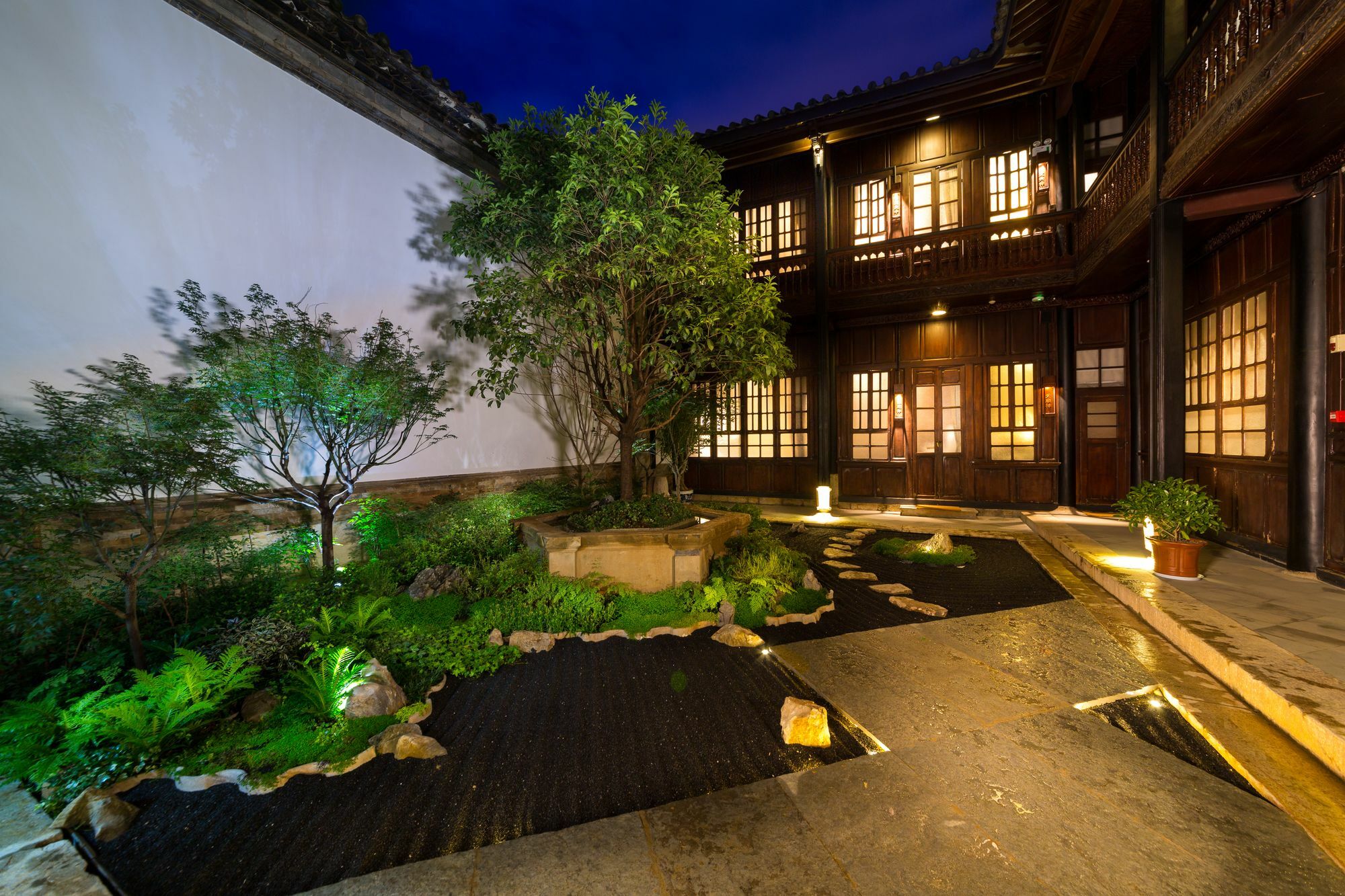 Silver Chest Boutique Hotel Kunming Exterior photo